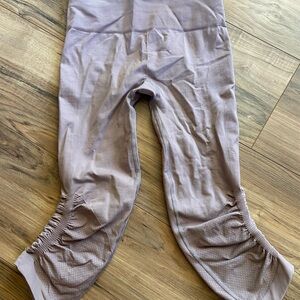 Lululemon Athletica Taryn Toomey Awakening mauve ruched crop leggings size 4